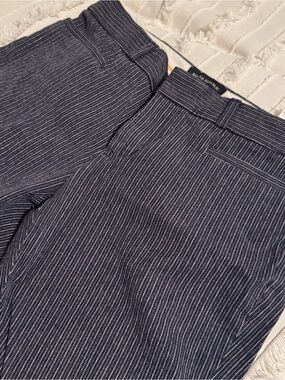 Banana Republic Jackson Fit Navy Pinstripe Trousers size 4